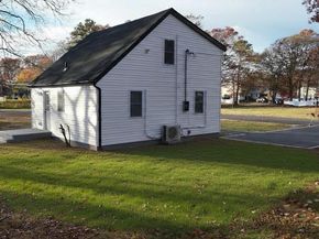 33 Broadway Street, Shirley NY 11967