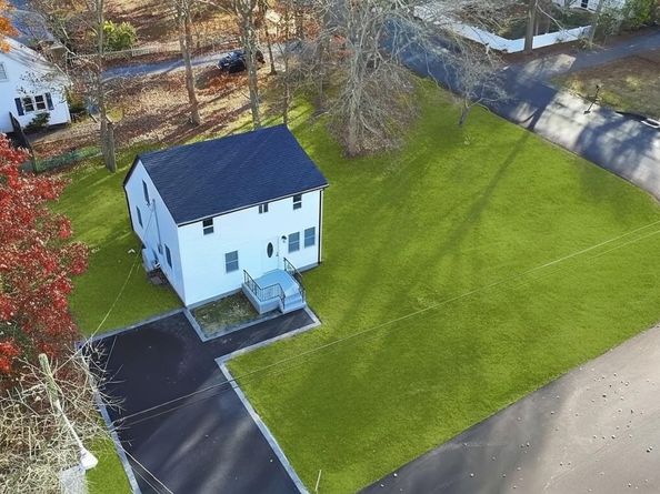 33 Broadway Street, Shirley NY 11967