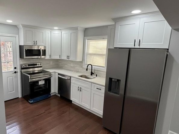 33 Broadway Street, Shirley NY 11967