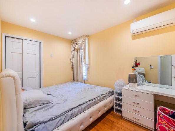 24563 61st Avenue, Little Neck NY 11362