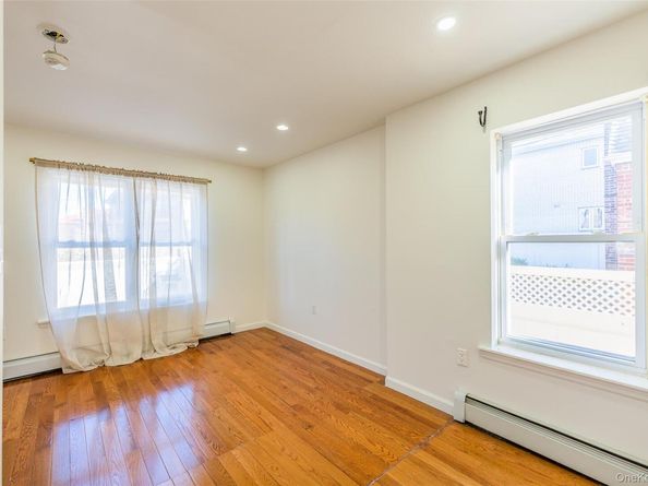 24563 61st Avenue, Little Neck NY 11362