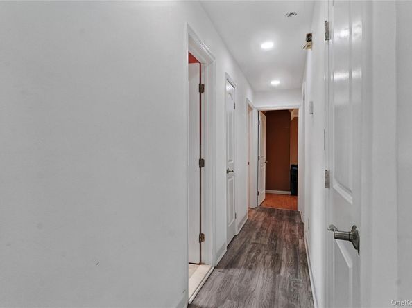 31-14 Healy Avenue, Bayswater NY 11691