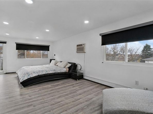 31-14 Healy Avenue, Bayswater NY 11691