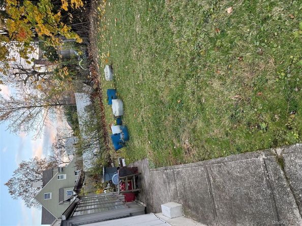 98 Clinton Avenue, New Rochelle NY 10801