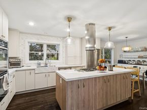 19 Walnut Avenue, East Quogue NY 11942