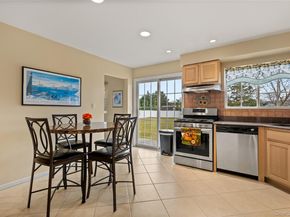 6 Sunny Lane, Bay Shore NY 11706