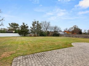 6 Sunny Lane, Bay Shore NY 11706