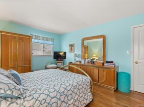 6 Sunny Lane, Bay Shore NY 11706