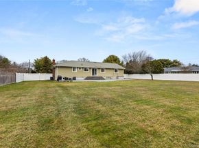 6 Sunny Lane, Bay Shore NY 11706