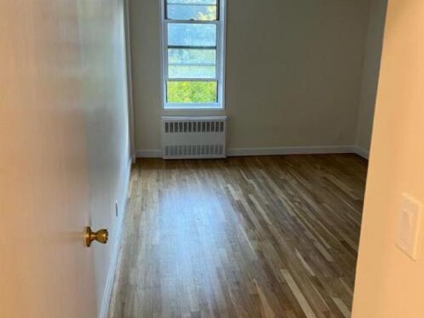 142-20 84 Drive 4D, Briarwood NY 11435