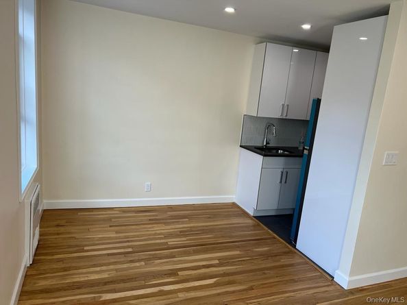 142-20 84 Drive 4D, Briarwood NY 11435