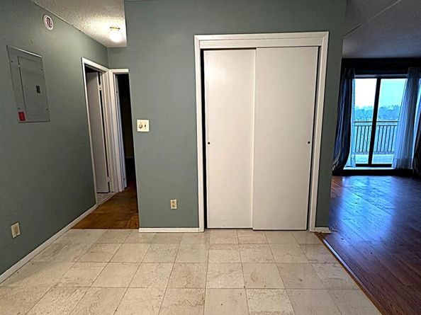 100 Diplomat Drive 8J, Mount Kisco NY 10549