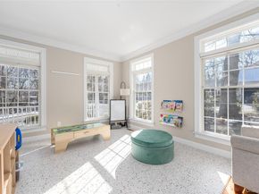 15 Crescent Court, Wading River NY 11792