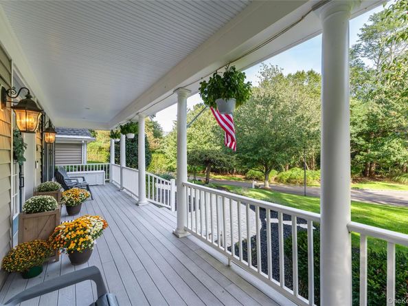 15 Crescent Court, Wading River NY 11792