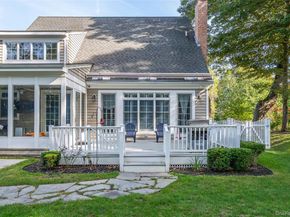 15 Crescent Court, Wading River NY 11792