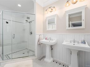 15 Crescent Court, Wading River NY 11792