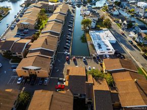 210 Westend Avenue 8A, Freeport NY 11520