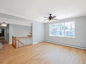 1 Vinyard Way, Coram NY 11727