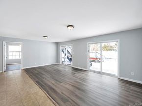 1 Vinyard Way, Coram NY 11727