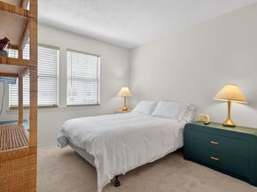 32 Stratford Green, Farmingdale NY 11735