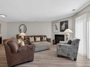 32 Stratford Green, Farmingdale NY 11735