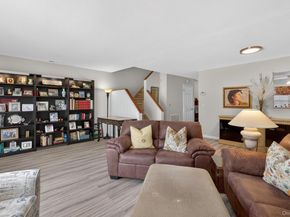 32 Stratford Green, Farmingdale NY 11735