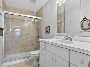 32 Stratford Green, Farmingdale NY 11735