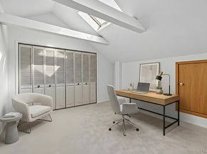 32 Stratford Green, Farmingdale NY 11735