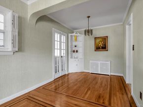 60 Aberdeen Road, New Hyde Park NY 11040