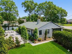 386 Mill Road, Westhampton NY 11977