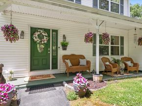 27 Pugsley Parkway, Cortlandt Manor NY 10567
