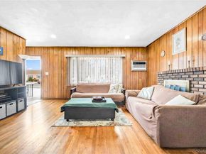 1097 Carll Drive, Bay Shore NY 11706