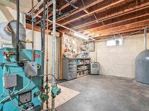 1097 Carll Drive, Bay Shore NY 11706