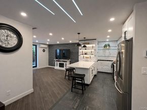 7252 Metropolitan Avenue 2C, Middle Village NY 11379