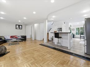 34 Reyam Road, Lynbrook NY 11563