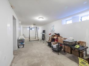 34 Reyam Road, Lynbrook NY 11563