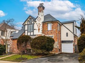 34 Reyam Road, Lynbrook NY 11563