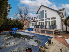 34 Reyam Road, Lynbrook NY 11563