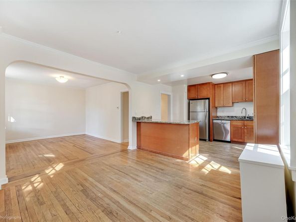 3955 44th Street, Sunnyside NY 11104