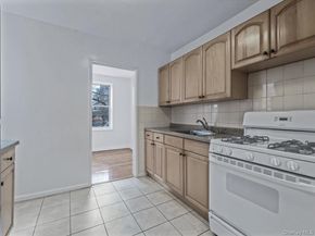 82-40 Austin Street 6K, Kew Gardens NY 11415