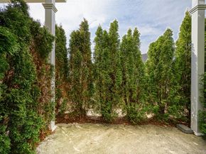 401 Breton Way, Glen Cove NY 11542