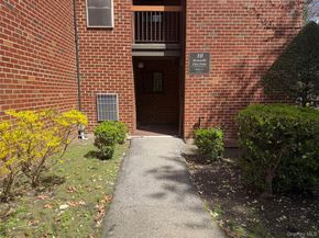 10 Bronxville Glen Drive 1, Bronxville NY 10708
