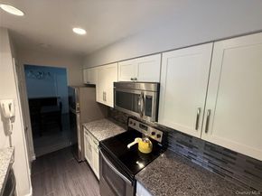 10 Bronxville Glen Drive 1, Bronxville NY 10708