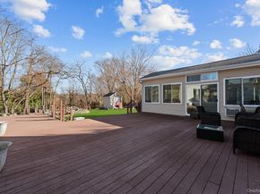 19 Austin Lane, Elwood NY 11743