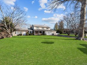 19 Austin Lane, Elwood NY 11743