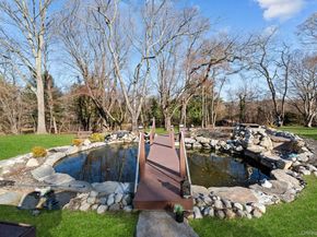 19 Austin Lane, Elwood NY 11743