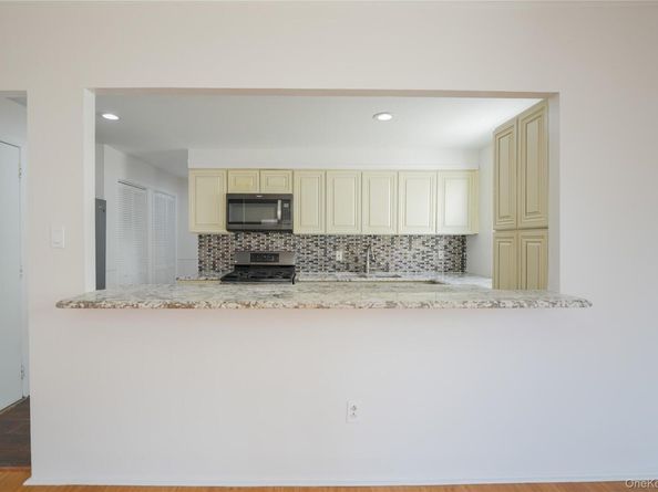 6167 56th Street, Maspeth NY 11378