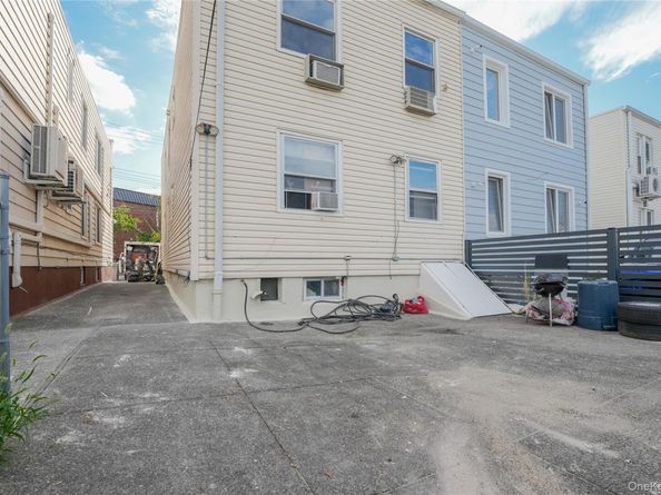 6167 56th Street, Maspeth NY 11378