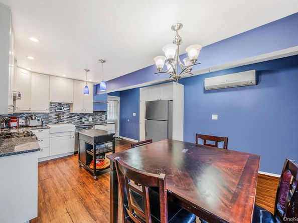 245 Waldo Street, Copiague NY 11726