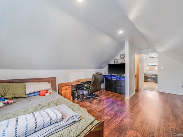 245 Waldo Street, Copiague NY 11726
